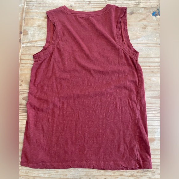 Caslon V-neck Muscle Tank - M Rust - Picture 4 of 4